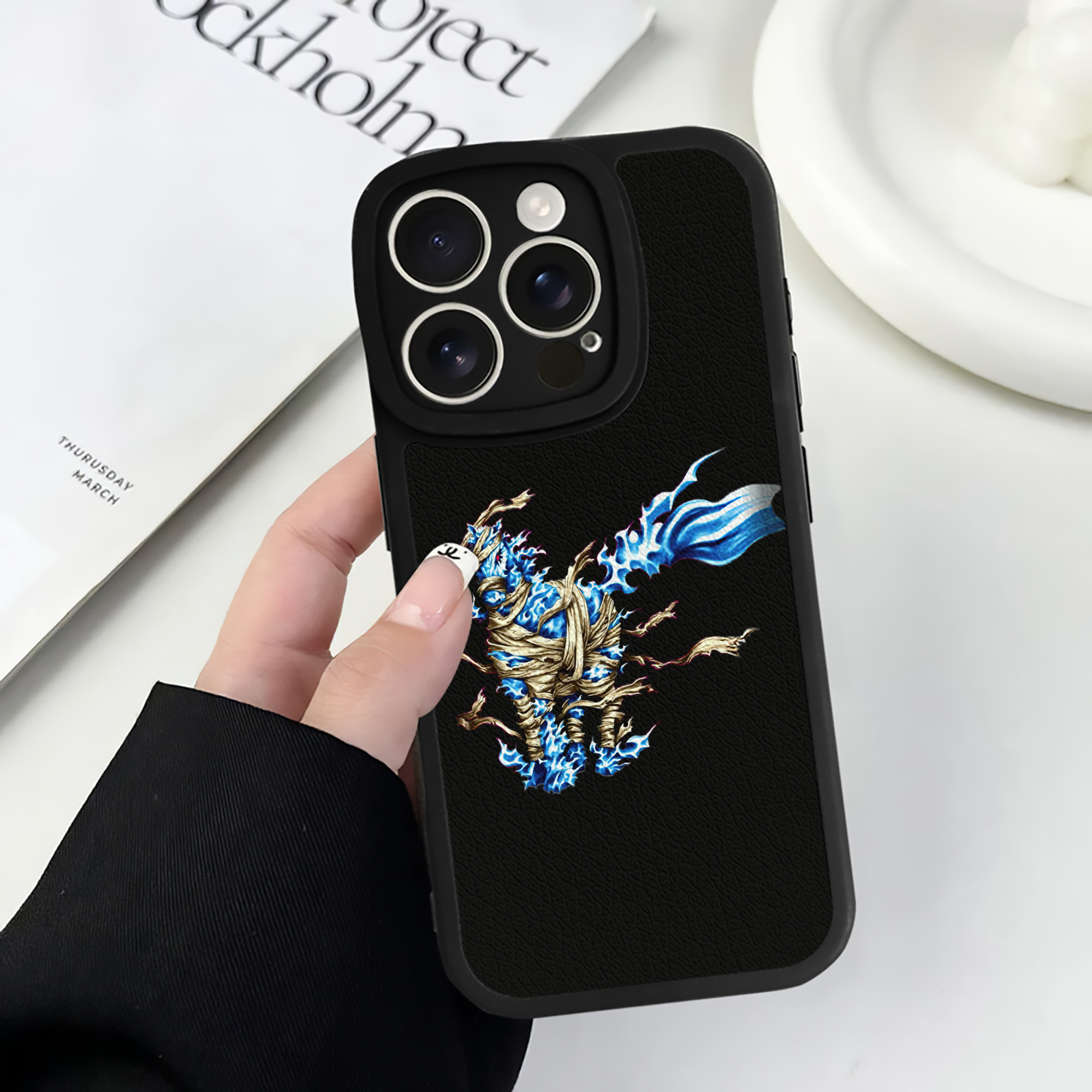 遊☆戯☆王 Yu-Gi-Oh! 【iPhone 16シリーズ対応】シリコンスマホケース（レザー調） 材質：シリコン